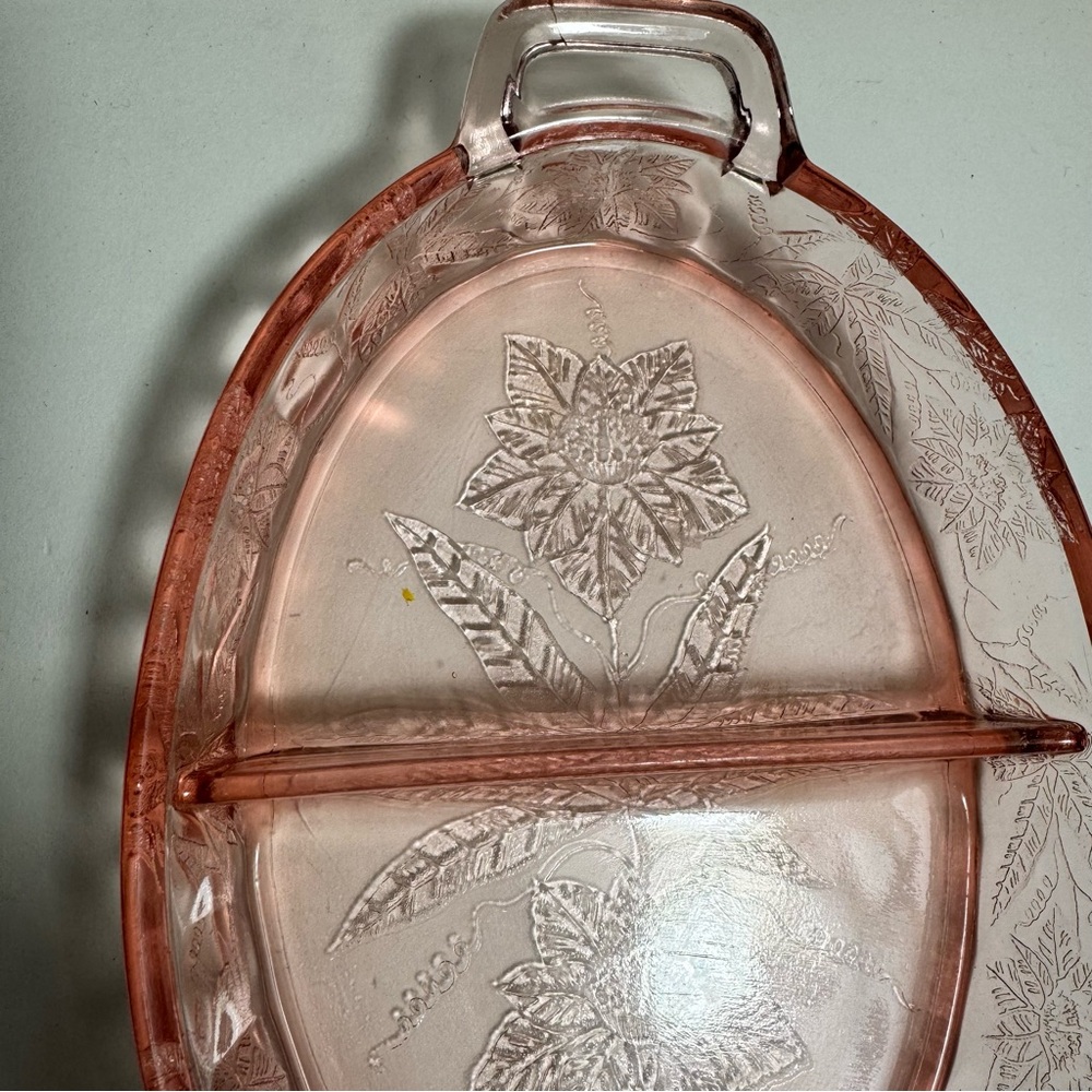 Jeannette Vintage Pink Depression Glass Divided Relish Dish Poinsettia Design 8” - Picture 12 of 16